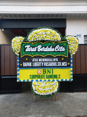 Papan Bunga Duka di Cikahuripan